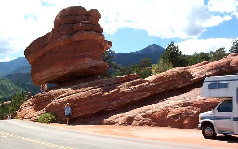 Garden of the Gods - Balancing Rock - 55201