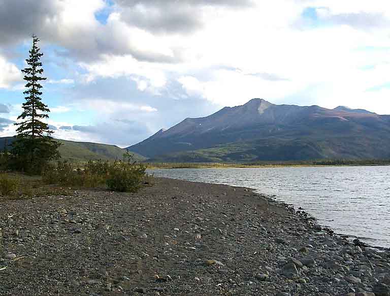 DC 437 - Muncho Lake, note little dot of snow! - 43038